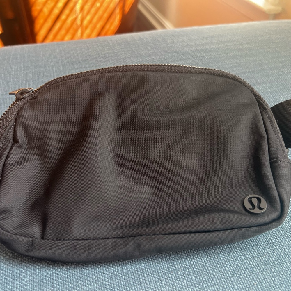 lululemon athletica Black Men's Bag